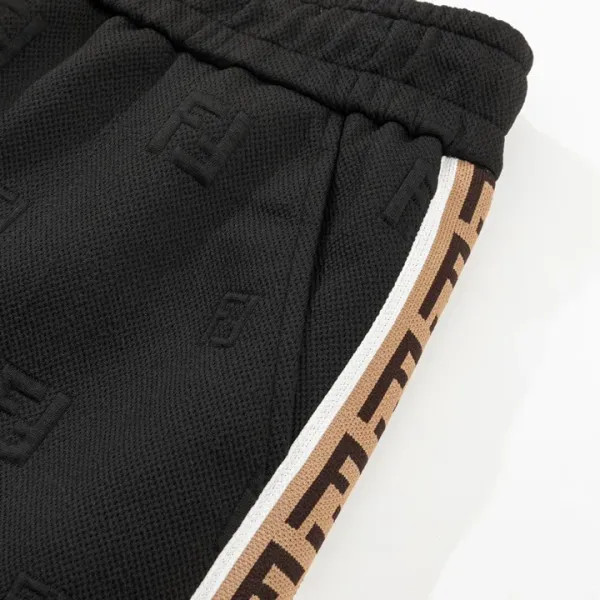 【2026】【FENDI 公式旗艦店】フェンディ ショートパンツ ご好評に付き再入荷! 【2026】【FENDI 公式旗艦店】フェンディ ショートパンツ ご好評に付き再入荷!