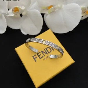 【2026】【FENDI】ブレスレット、ファッションシンプルなスタイル 【2026】【FENDI】ブレスレット、ファッションシンプルなスタイル