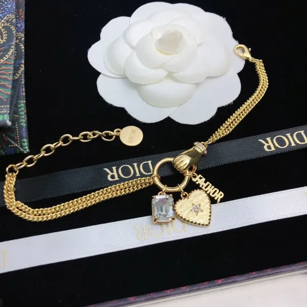 【2026】【DIOR】ブレスレット、ファッションシンプルなスタイル 【2026】【DIOR】ブレスレット、ファッションシンプルなスタイル