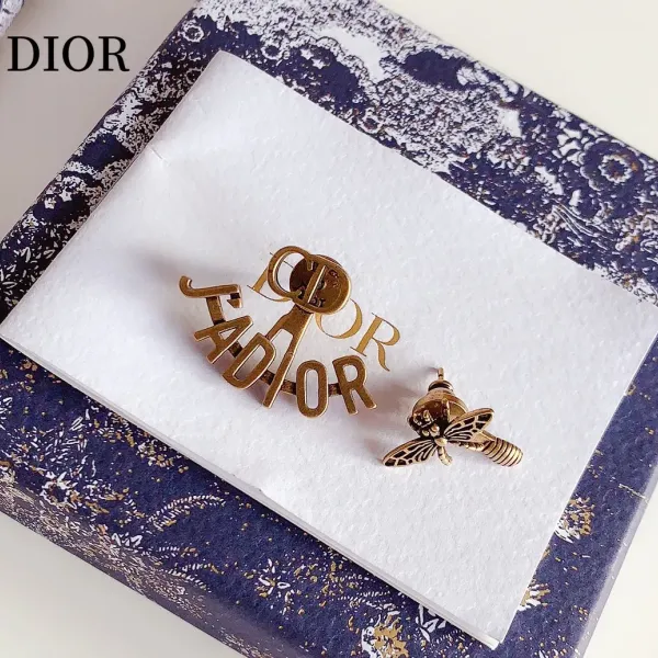 【2026】【DIOR】 ディオール   ファッションスタイルのイヤリング