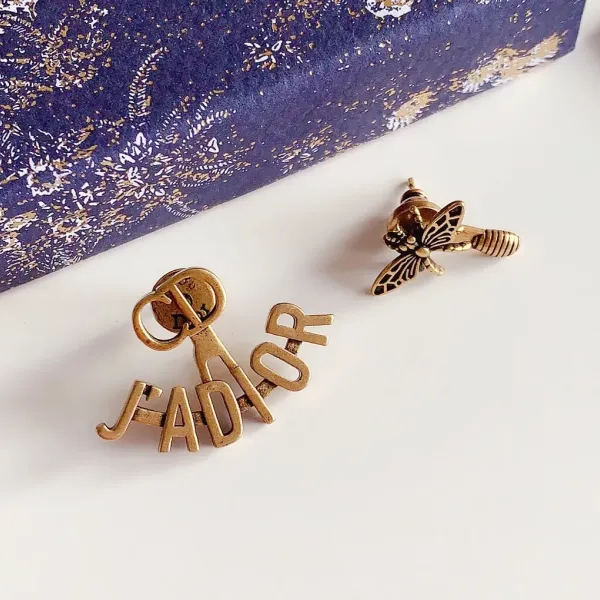 【2026】【DIOR】 ディオール   ファッションスタイルのイヤリング