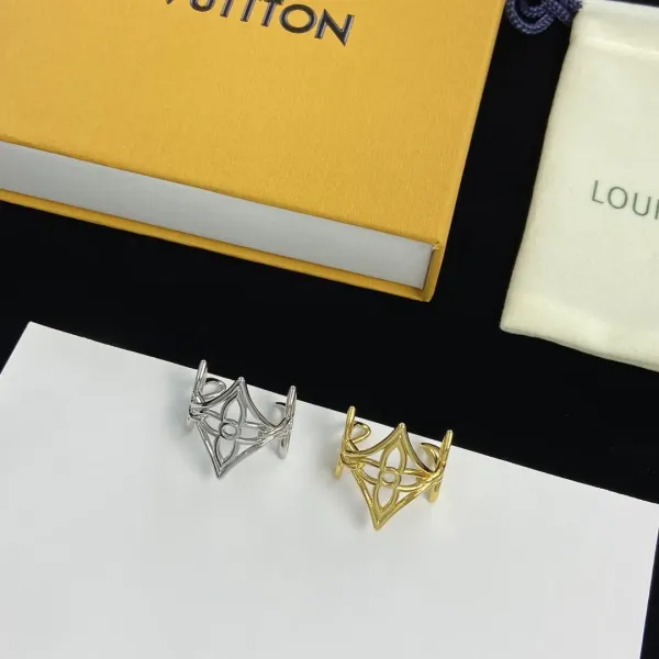 【2026】LV【LOUIS VUITTON】 ルイヴィトン 指輪 【2026】LV【LOUIS VUITTON】 ルイヴィトン 指輪