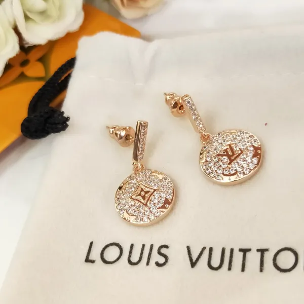 【2026】【LOUIS VUITTON 】ルイヴィトン ファッションスタイルのイヤリング 【2026】【LOUIS VUITTON 】ルイヴィトン ファッションスタイルのイヤリング