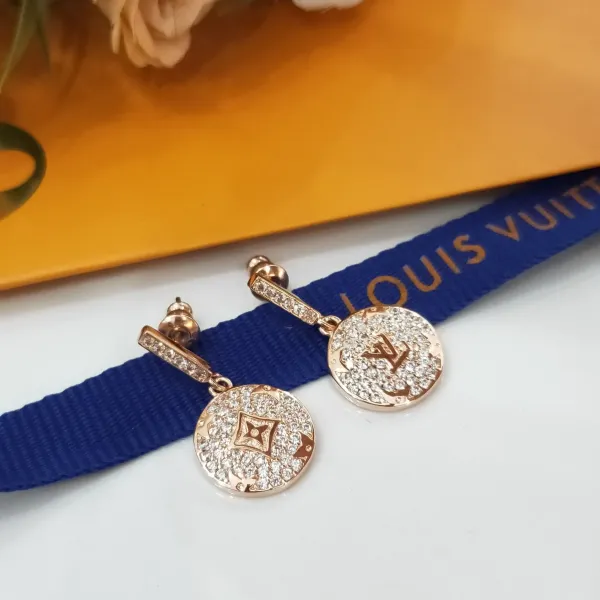 【2026】【LOUIS VUITTON 】ルイヴィトン ファッションスタイルのイヤリング 【2026】【LOUIS VUITTON 】ルイヴィトン ファッションスタイルのイヤリング