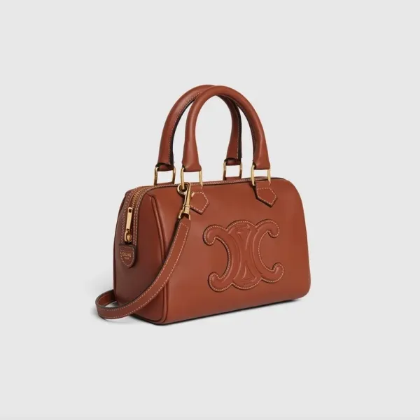 【2026】【CELINE】キュイル トリオンフ スモールボストン バック 19.5 x 14 x 7 cm 【2026】【CELINE】キュイル トリオンフ スモールボストン バック 19.5 x 14 x 7 cm