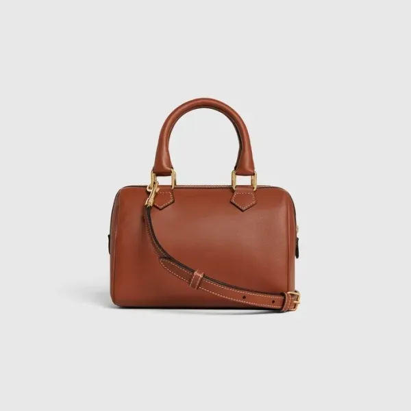 【2026】【CELINE】キュイル トリオンフ スモールボストン バック 19.5 x 14 x 7 cm 【2026】【CELINE】キュイル トリオンフ スモールボストン バック 19.5 x 14 x 7 cm