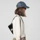【2026】新作 CELINE♪ トリオンフ ショルダーバッグ カーフスキン 20 X 10 X 4 CM 【2026】新作 CELINE♪ トリオンフ ショルダーバッグ カーフスキン 20 X 10 X 4 CM