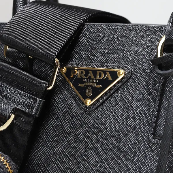 【2026】☆PRADA ガレリア サフィアーノレザー ミニバッグ 【2026】☆PRADA ガレリア サフィアーノレザー ミニバッグ