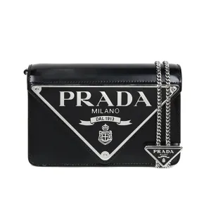 【2026】PRADA 三角ロゴ チェーン ショルダーバック 【2026】PRADA 三角ロゴ チェーン ショルダーバック