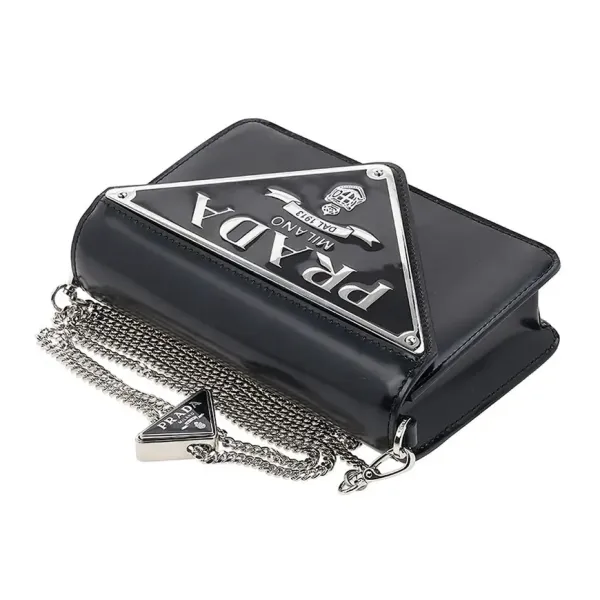【2026】PRADA 三角ロゴ チェーン ショルダーバック