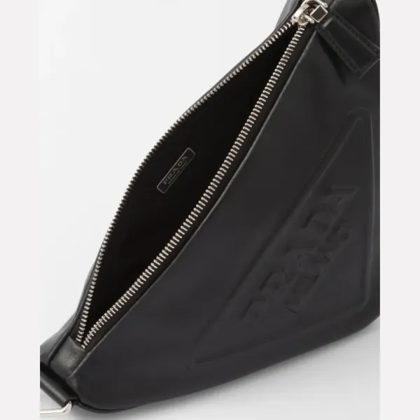 【2026】累積売上第１位☆新作☆ プラダ PRADA トライアングル レザーショルダーバッグ