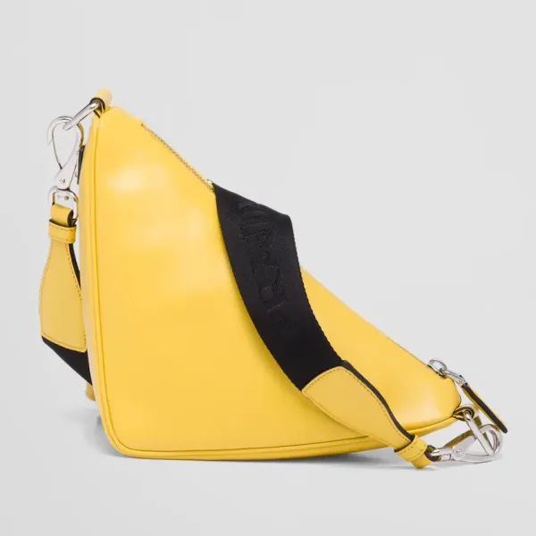 【2026】累積売上第１位☆新作☆ プラダ PRADA トライアングル レザーショルダーバッグ