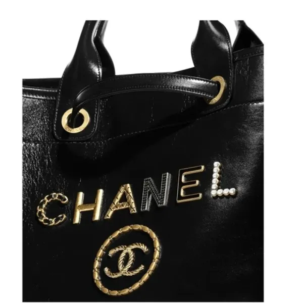 【2026】【CHANEL】シャネル☆ラージ トート カーフ 黒 CC ロゴ A66941