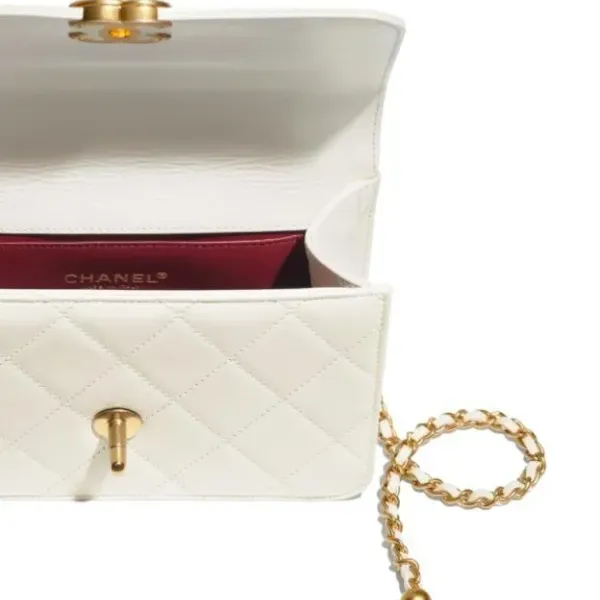 【2026】【CHANEL】ミニ フラップ バッグ ホワイト