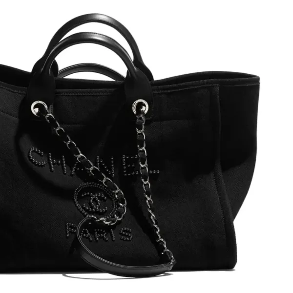 【2026】【CHANEL】ラージ ロゴ トート ♡超可愛い ♡ 収納性抜群！ 36*31*16cm