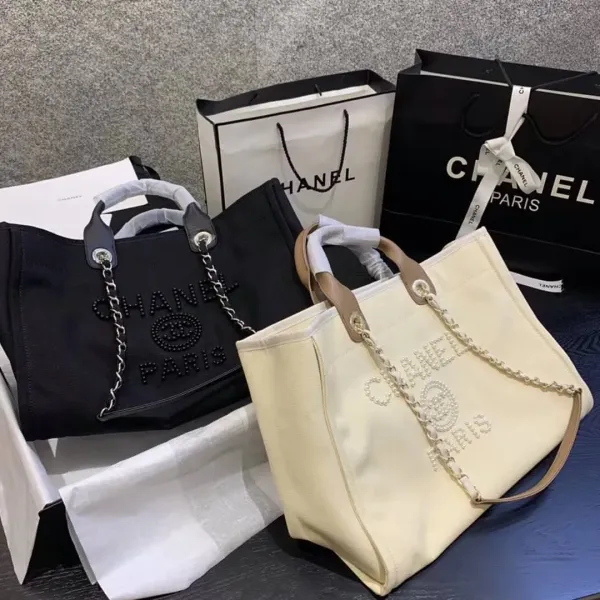【2026】【CHANEL】ラージ ロゴ トート ♡超可愛い ♡ 収納性抜群！ 36*31*16cm