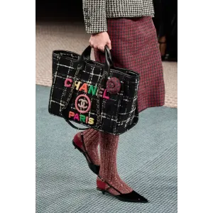 【2026】【先着100注文限定!】CHANEL Backstage Beauty · FALL-WINTER Ready To Bag 【2026】【先着100注文限定!】CHANEL Backstage Beauty · FALL-WINTER Ready To Bag