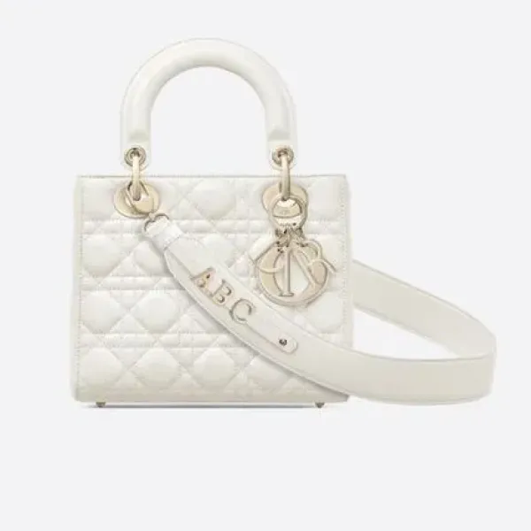 【2026】DIOR MY ABCDIOR LADY DIOR カナージュ 選べるチャーム 2way 20 x 17 x 8 cm 【2026】DIOR MY ABCDIOR LADY DIOR カナージュ 選べるチャーム 2way 20 x 17 x 8 cm