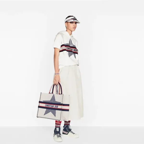 【2026】DIORALPS DIOR BOOK TOTE バッグ 42 x 35 x 18.5 cm 【2026】DIORALPS DIOR BOOK TOTE バッグ 42 x 35 x 18.5 cm