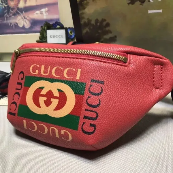 【2026】GUCCI(グッチ) GUCCI プリント スモール ベルトバッグ 3カラー 22*13*6cm 【2026】GUCCI(グッチ) GUCCI プリント スモール ベルトバッグ 3カラー 22*13*6cm