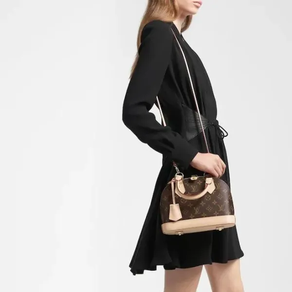 【2026】LouisVuitton ルイヴィトン ショルダーバッグ 23.5 x 17.5 x 11.5 cm