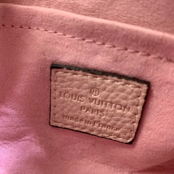 【2026】Louis Vuitton (ルイヴィトン) メッセンジャーバッグ 20x10x10cm 【2026】Louis Vuitton (ルイヴィトン) メッセンジャーバッグ 20x10x10cm