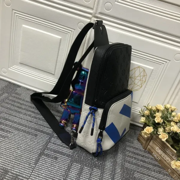 【2026】【 LOUIS VUITTON公式 旗艦店】ルイヴィトン リュックサック 当日出荷 好評に付き再入荷!20*31*10cm 【2026】【 LOUIS VUITTON公式 旗艦店】ルイヴィトン リュックサック 当日出荷 好評に付き再入荷!20*31*10cm