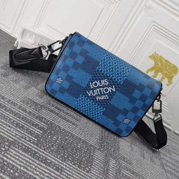【2026】Louis Vuitton (ルイヴィトン) メッセンジャーバッグ 23.5x14x5cm 【2026】Louis Vuitton (ルイヴィトン) メッセンジャーバッグ 23.5x14x5cm