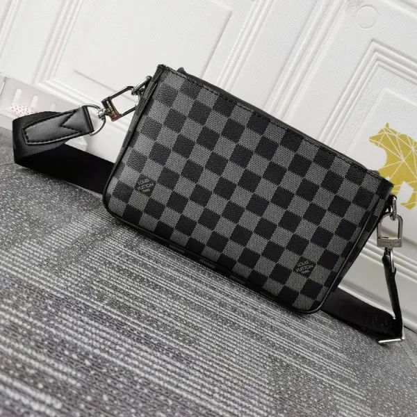 【2026】Louis Vuitton (ルイヴィトン) メッセンジャーバッグ 23.5x14x5cm 【2026】Louis Vuitton (ルイヴィトン) メッセンジャーバッグ 23.5x14x5cm