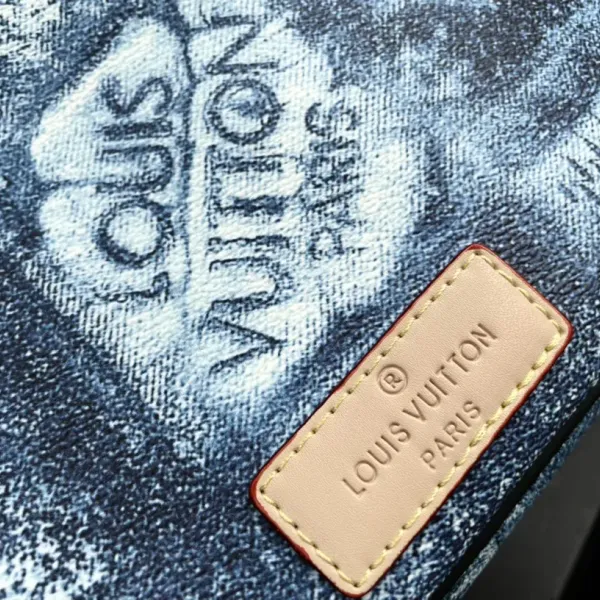 【2026】Louis Vuitton (ルイヴィトン) メッセンジャーバッグ スリーピーススーツ 【2026】Louis Vuitton (ルイヴィトン) メッセンジャーバッグ スリーピーススーツ