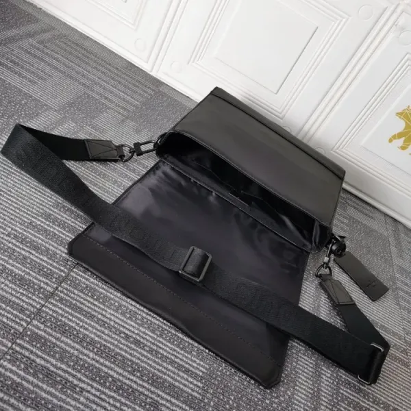 【2026】LouisVuitton ルイヴィトン メッセンジャー M57080 AEROGRAM 30.5x24x10 CM 【2026】LouisVuitton ルイヴィトン メッセンジャー M57080 AEROGRAM 30.5x24x10 CM