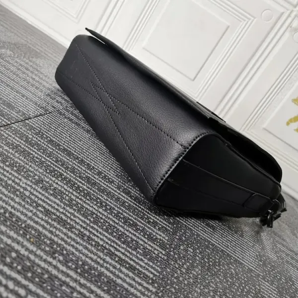 【2026】LouisVuitton ルイヴィトン メッセンジャー M57080 AEROGRAM 30.5x24x10 CM 【2026】LouisVuitton ルイヴィトン メッセンジャー M57080 AEROGRAM 30.5x24x10 CM