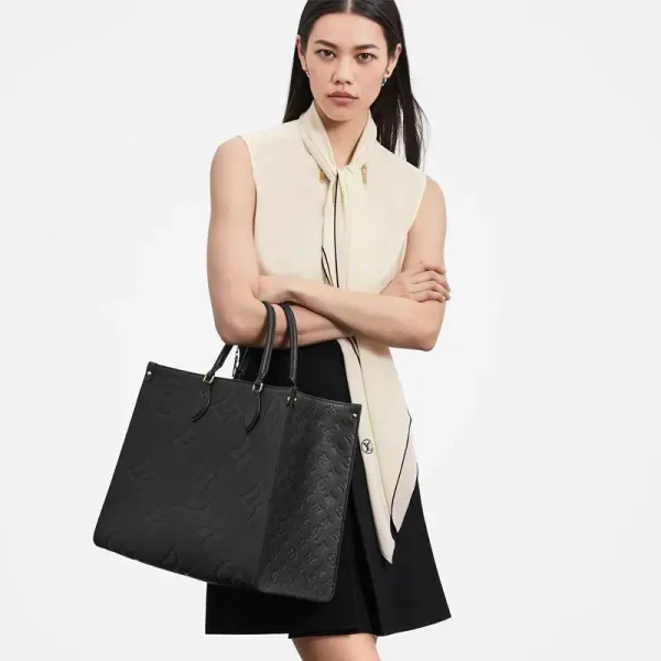 【2026】LOUIS VUITTON オンザゴー GM 長財布 2点セット お得 M44925+M61864 41 x 34 x 19 cm/19.5 x 10.5 x 2.5 cm