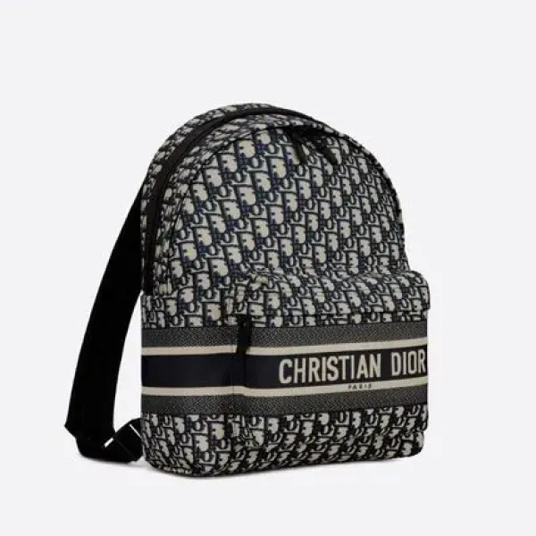 【2026】☆ DIOR バックパック★超人気★完売確実の売れ筋★ 35 x 41 x 15 cm 【2026】☆ DIOR バックパック★超人気★完売確実の売れ筋★ 35 x 41 x 15 cm