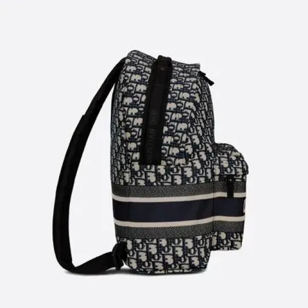 【2026】☆ DIOR バックパック★超人気★完売確実の売れ筋★ 35 x 41 x 15 cm 【2026】☆ DIOR バックパック★超人気★完売確実の売れ筋★ 35 x 41 x 15 cm
