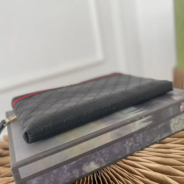 【2026】GUCCI（グッチ）クラッチバッグ 28*18 cm