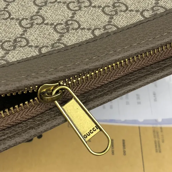 【2026】Gucci（グッチ）クラッチバッグ 26.5X20X5.5cm