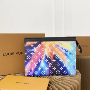 【2026】LOUIS VUITTON(ルイヴィトン)クラッチバッグ 27*21cm 【2026】LOUIS VUITTON(ルイヴィトン)クラッチバッグ 27*21cm