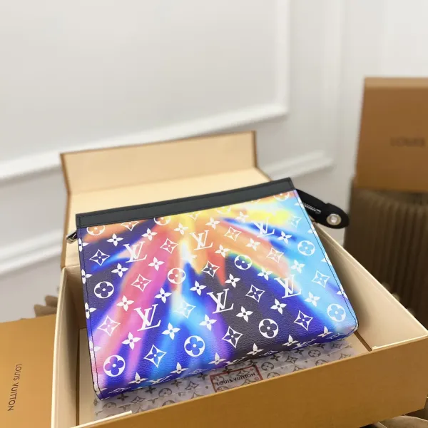 【2026】LOUIS VUITTON（ルイヴィトン）クラッチバッグ 27*21cm