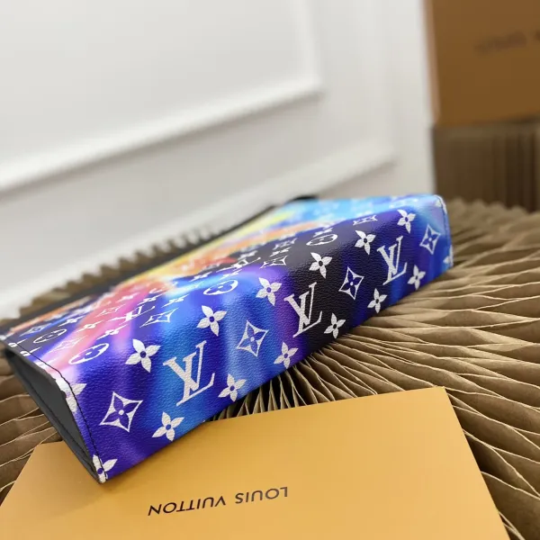 【2026】LOUIS VUITTON（ルイヴィトン）クラッチバッグ 27*21cm