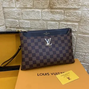 【2026】LOUIS VUITTON(ルイヴィトン)クラッチバッグ 28X19X3cm 【2026】LOUIS VUITTON(ルイヴィトン)クラッチバッグ 28X19X3cm