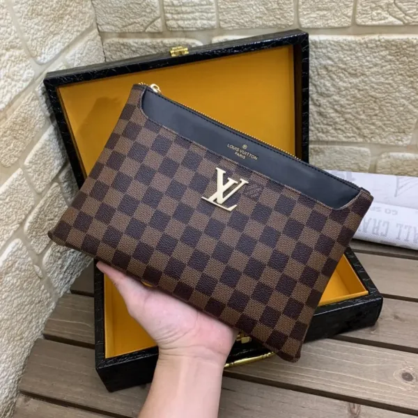 【2026】LOUIS VUITTON（ルイヴィトン）クラッチバッグ 28X19X3cm