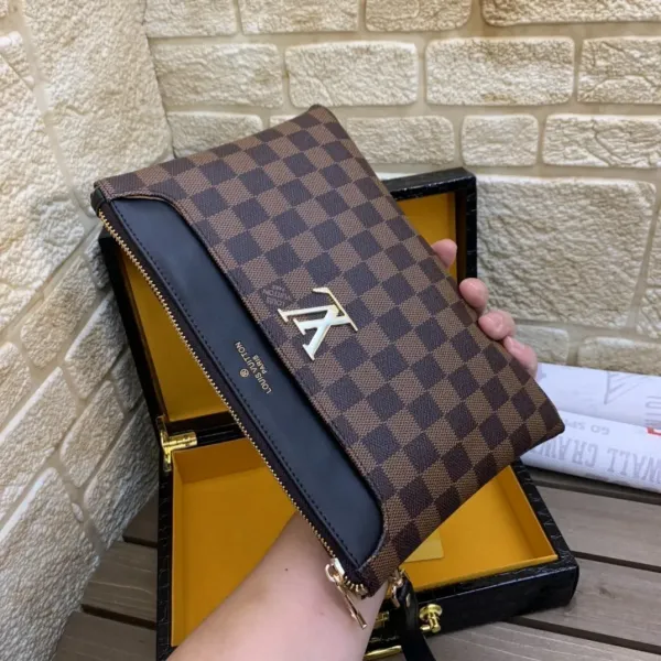 【2026】LOUIS VUITTON（ルイヴィトン）クラッチバッグ 28X19X3cm