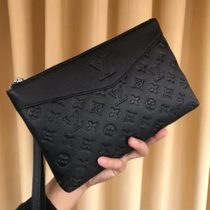 【2026】LOUIS VUITTON(ルイヴィトン)クラッチバッグ 28X18X2cm 【2026】LOUIS VUITTON(ルイヴィトン)クラッチバッグ 28X18X2cm