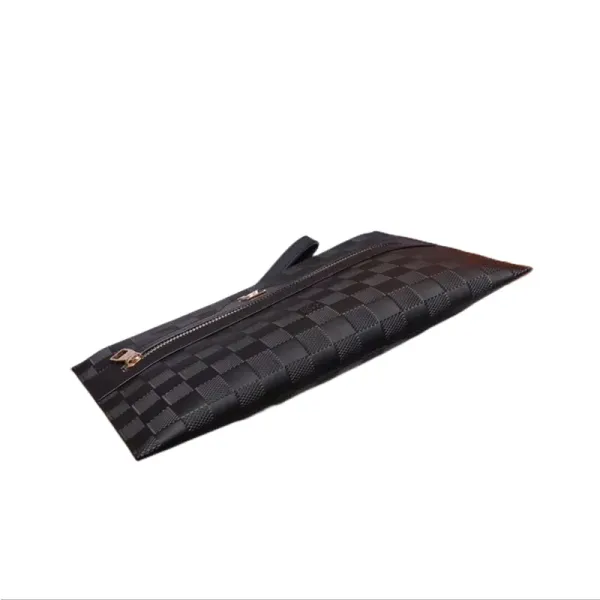 【2026】【 LOUIS VUITTON公式 旗艦店】ルイヴィトン クラッチバッグ 当日出荷 好評に付き再入荷!黒 28*18*1CM 【2026】【 LOUIS VUITTON公式 旗艦店】ルイヴィトン クラッチバッグ 当日出荷 好評に付き再入荷!黒 28*18*1CM
