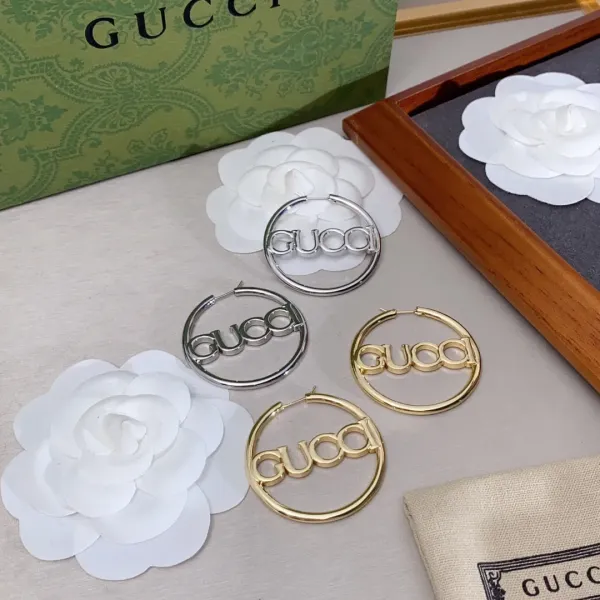 【2026】【GUCCI】クッチ ファッションスタイルのイヤリング 【2026】【GUCCI】クッチ ファッションスタイルのイヤリング
