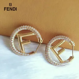 【2026】【FENDI】フェンディ ファッションスタイルのイヤリング 【2026】【FENDI】フェンディ ファッションスタイルのイヤリング