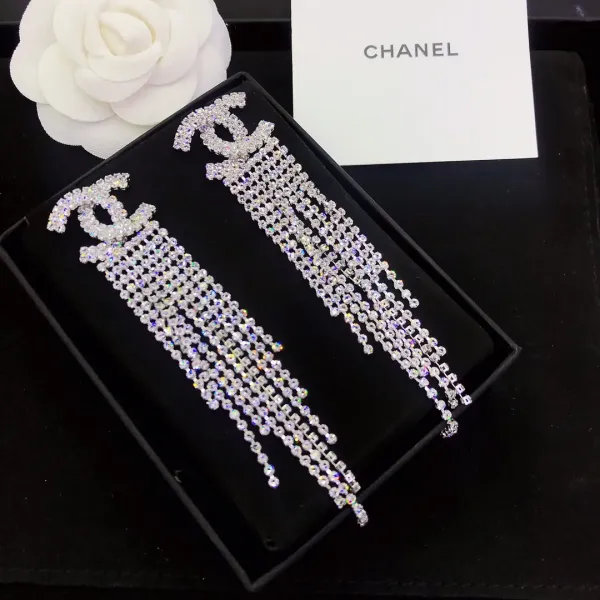 【2026】【CHANEL】シャネル トレンドの爽やかタッセルロングピアス 【2026】【CHANEL】シャネル トレンドの爽やかタッセルロングピアス