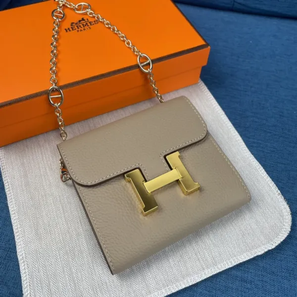 【2026】HERMÈS 財布 10カラー 13X12CM 【2026】HERMÈS 財布 10カラー 13X12CM