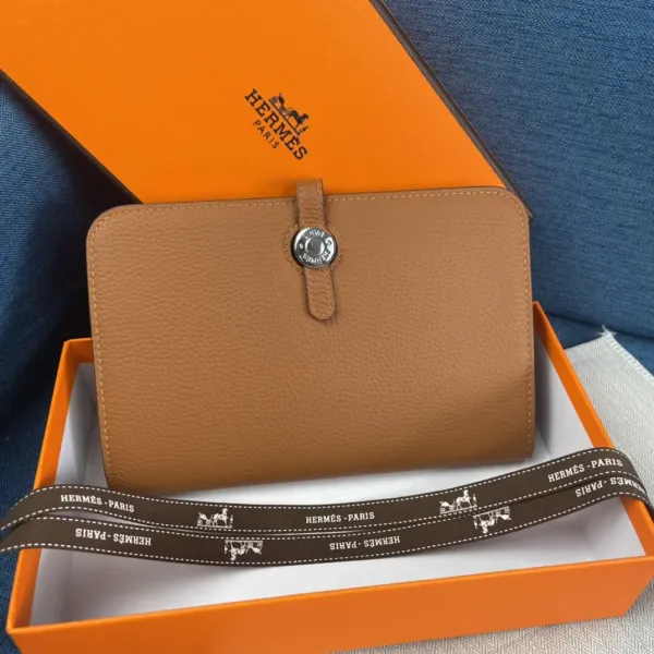 【2026】HERMÈS 財布 9カラー 20X12.5CM 【2026】HERMÈS 財布 9カラー 20X12.5CM